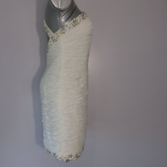Hannah S Ladies‎ Beautiful White Beaded One Shoulder Strap Ruched Dress Size 6 - Picture 3 of 7